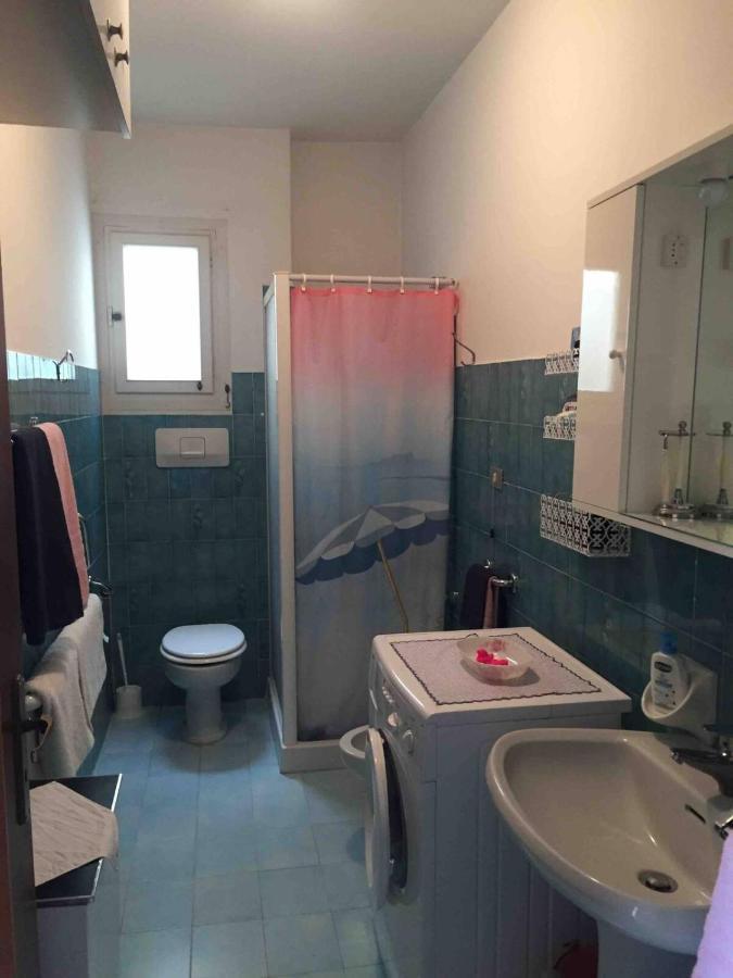A Due Passi Dal Mare Apartment Vallecrosia Exterior photo